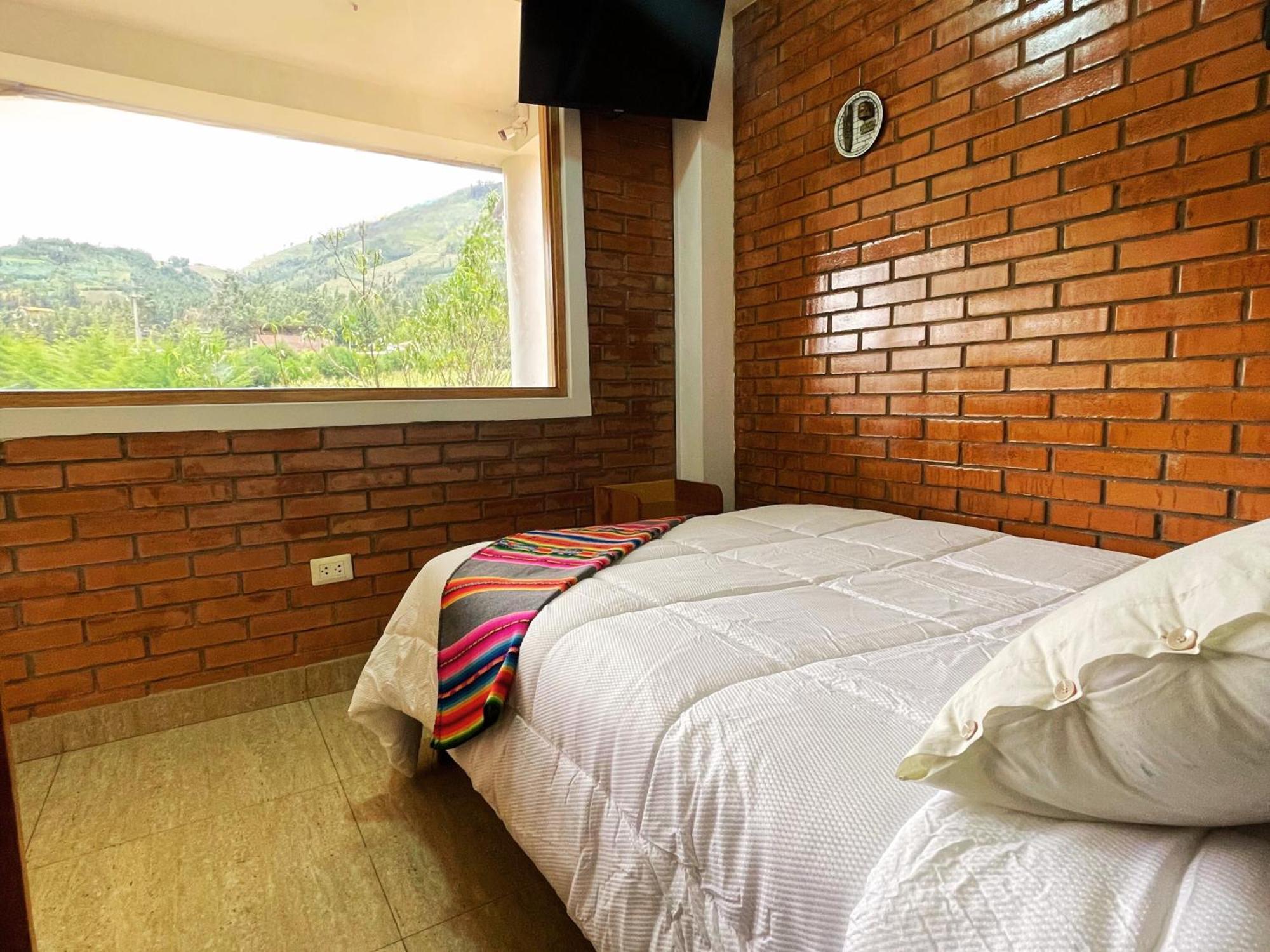 Runaway Eco Hotel Carhuaz Екстер'єр фото